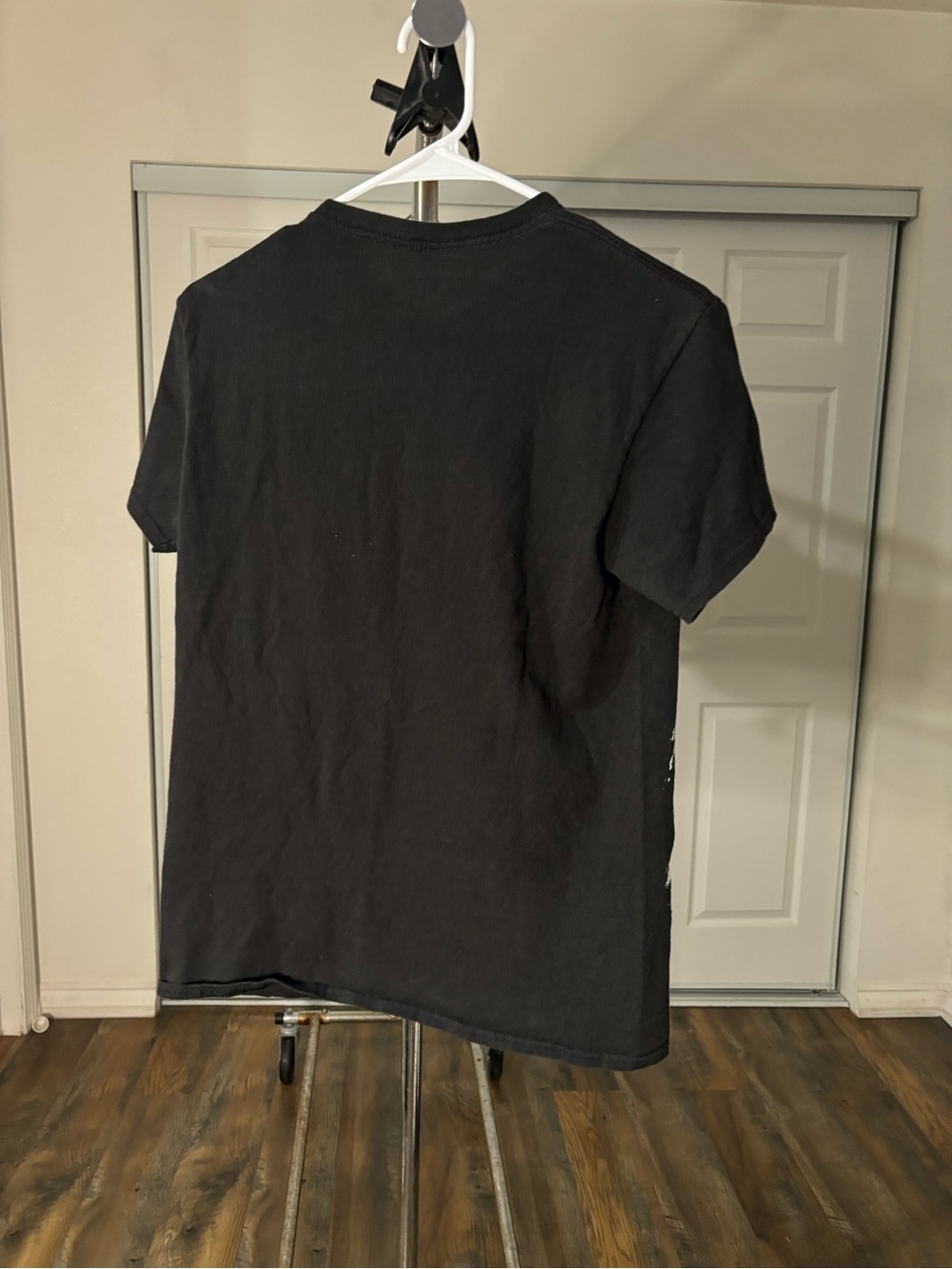 A Nightmare on Elm Street Black Graphic Tee - Horror Movie Design - Picture 2 of 3
